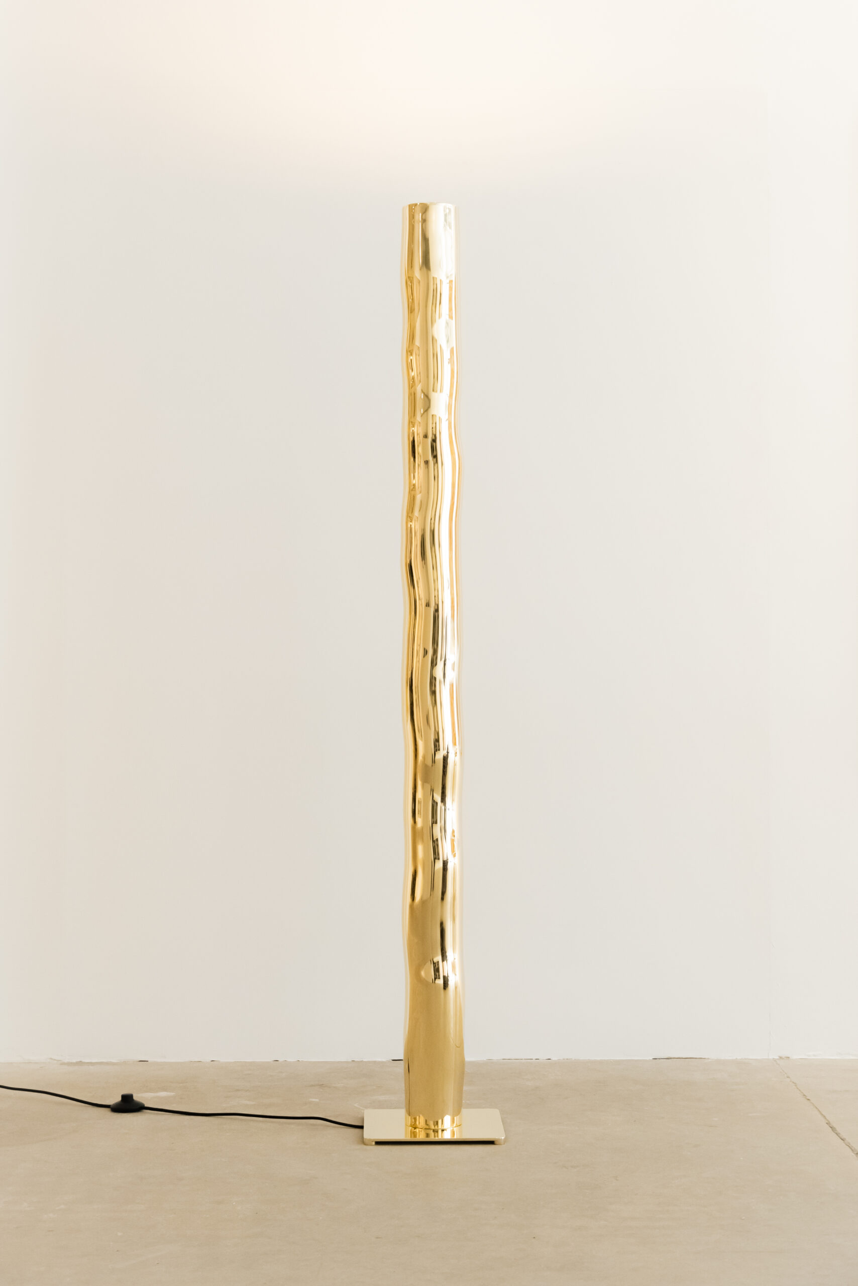 HÉLIOS – brass floor lamp by Victor Tison